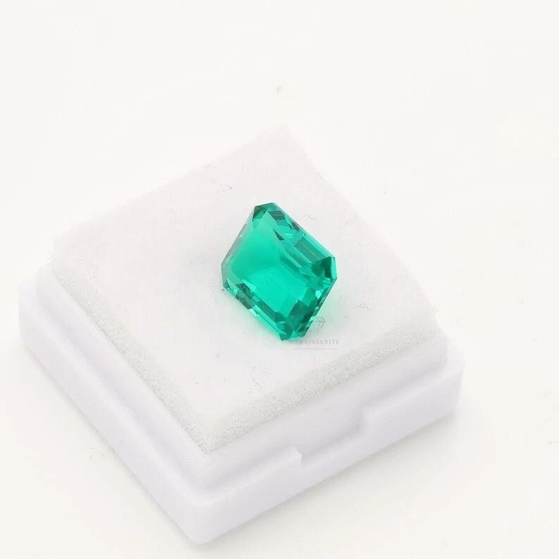11x9 MM Flawless Natural Green Emerald Certified Emerald Cut Loose Gemstone