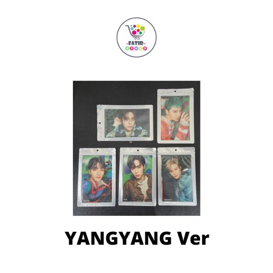 Universe MD WAYV Miracle Postcard Book
