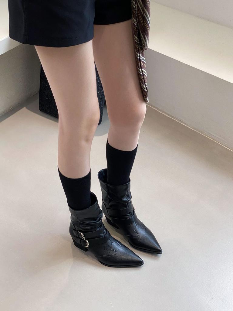 New retro short boots women's double belt buckle stacking boots fashion pleated pointed short boots boots