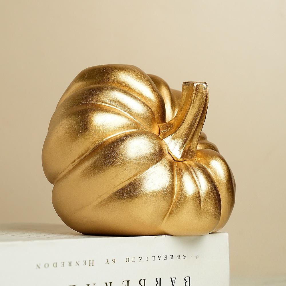 Golden Pumpkin Statue Thanksgiving Decorations Resin Pumpkin Figurine Autumn Farm Home Desktop Hallowee Party Ornament