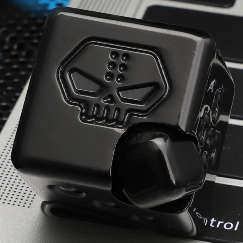 

Skull Dice Fingertip Gyroscope Square Cube Magnetic Plaything Boyfriend Latest Year Present Student Stress Ease Tool Edc Fidget Spinner