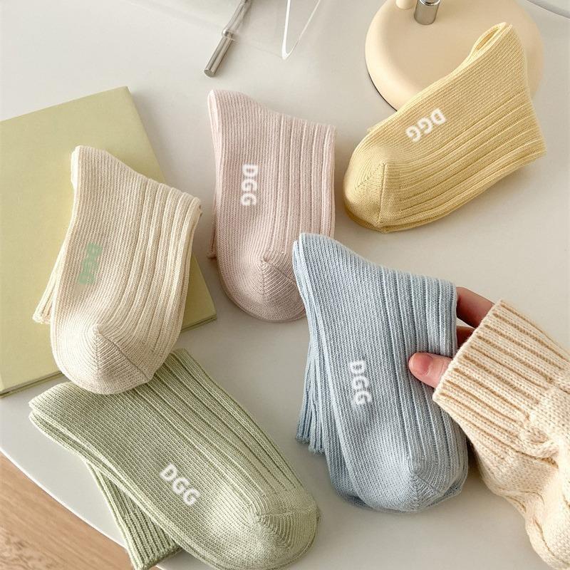 10 Pairs of Ladies Spring and Autumn Assorted Vertical Candies Color Tube Cotton Socks
