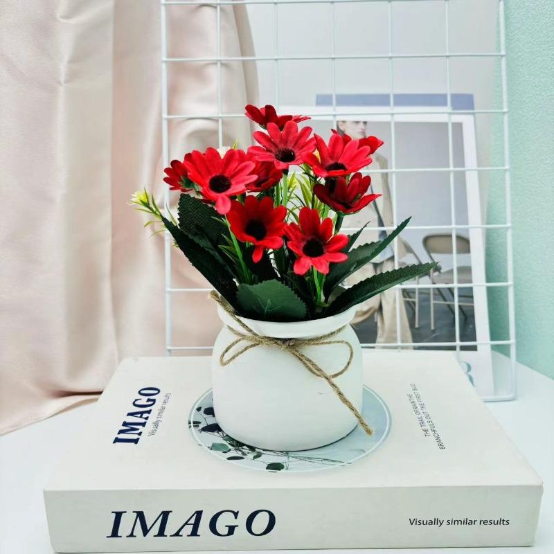 

Small Daisies Potted Artificial Flowers Potted Artificial Plants and Green Plants Can Be Used To Decorate The Interior of The Home червоний