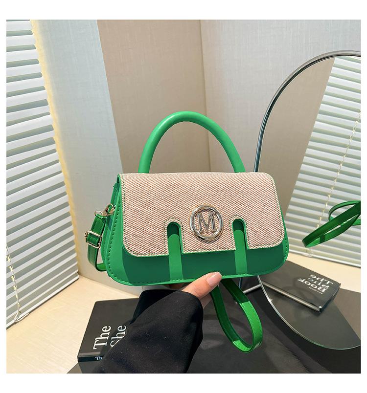 

2025 summer popular design sense niche leisure high sense temperament hand bag temperament shoulder messenger bag зелёный