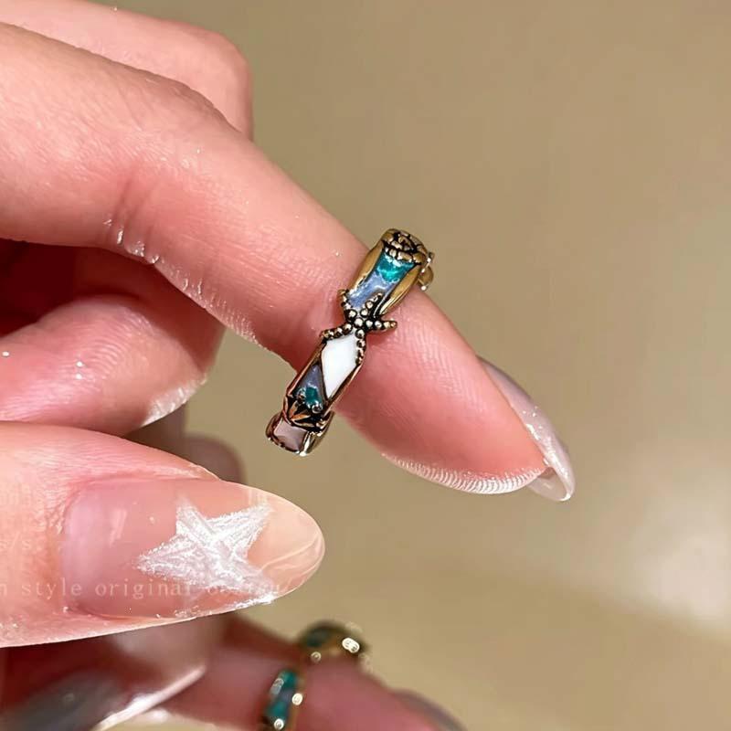 Retro Starfish & Seashell Pearl Enamel Ring for Women - Stacking Finger Accessory