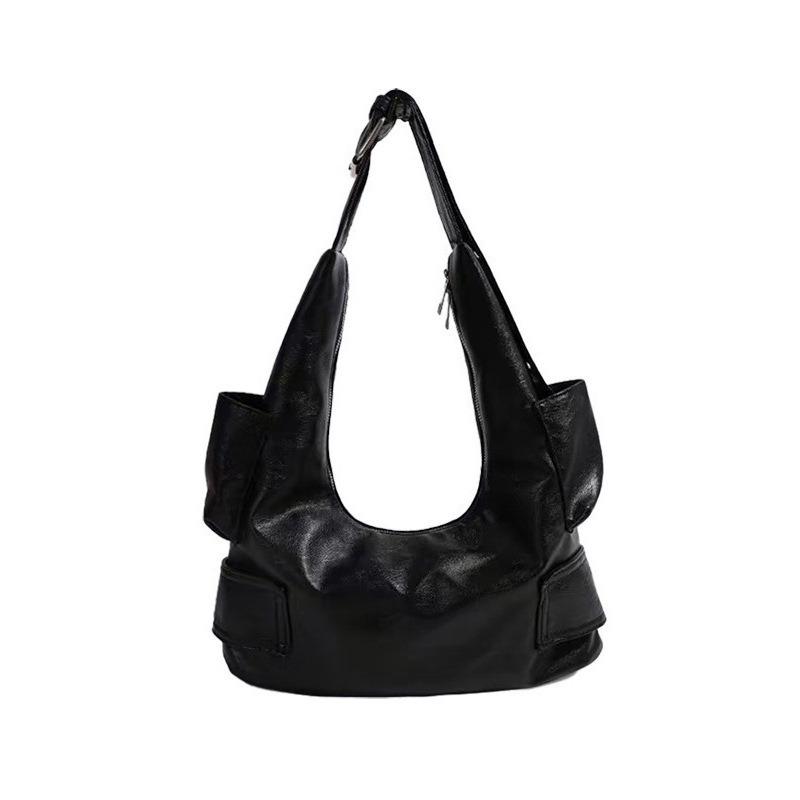 Spicy Girl Style Underarm Bag Retro Spicy Girl Underarm Bag 2025 New Large Capacity Commuter Single Shoulder Black Motorcycle Bag for Women