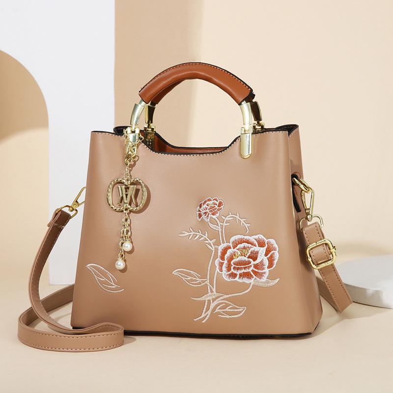 

Подарок на День матери 2025 новая вышивка новый китайский стиль большая вместимость портативная женская сумка сумка-мессенджер атмосферная для девушки матери