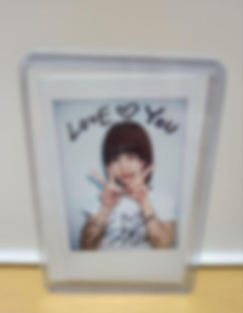 

[Б/У] Автографный полароид Хикару из Kep1er (автограф-сессия в Японии)