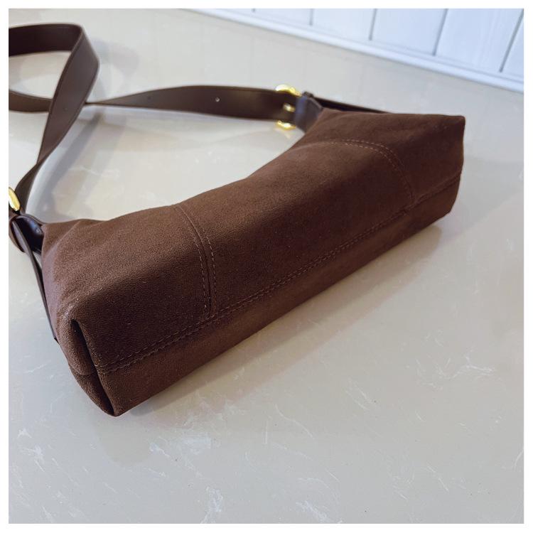 Women's Retro Large Capacity Crossbody Bag - New Textured Design, Versatile & Casual Daily Underarm Bag