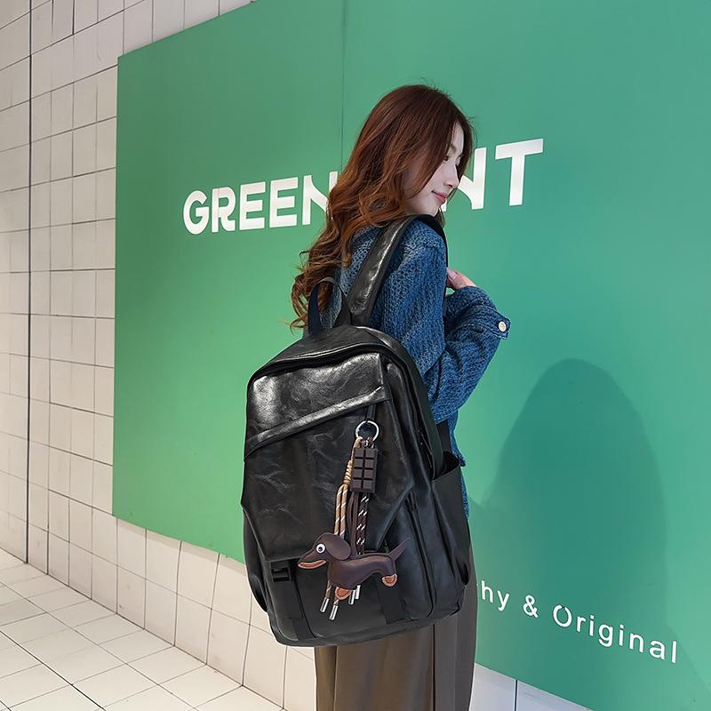 Retro Hong Kong Style Soft Leather Backpack, Men's and Women's Locomotive Style Backpack, College Student Schoolbag, Cool Waterproof Computer Bag