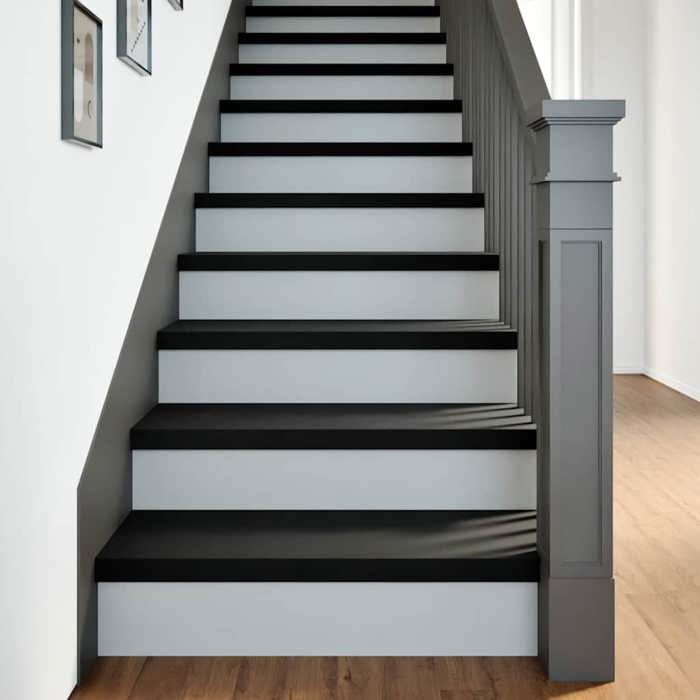 VidaXL Marches d'escalier 8 pcs marron foncé 70x25x2 cm chêne massif 3283025