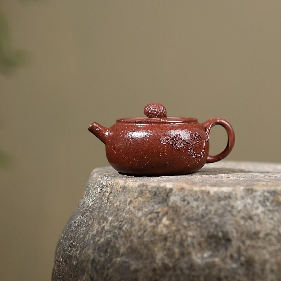 150ml Yixing Purple Clay Teapots Handmade Pine Cone Well Fence Pot Raw Ore Purple Jade Gold Sand Kettle With Filter Zisha Teaset