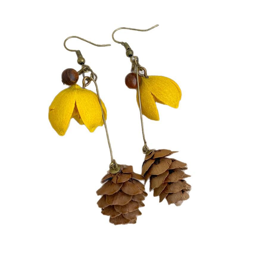 Bohemian Resort Style Hazelnut Flower Earrings: Luxurious & Fashionable Ear Hooks with Unique Design.