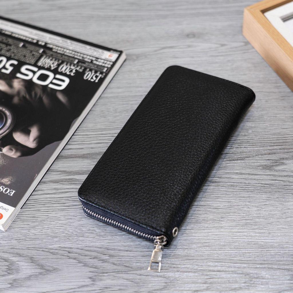 Men's Large Leather Clutch Wallet with Zip-Around Closure and Multi-Card Slots