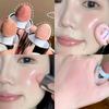 Stick blush liquido color rosa pesca con testa a fungo4 colori. Facile da applicare, illumina l'incarnato per una pelle traslucida. Regalo ideale per i compleanni