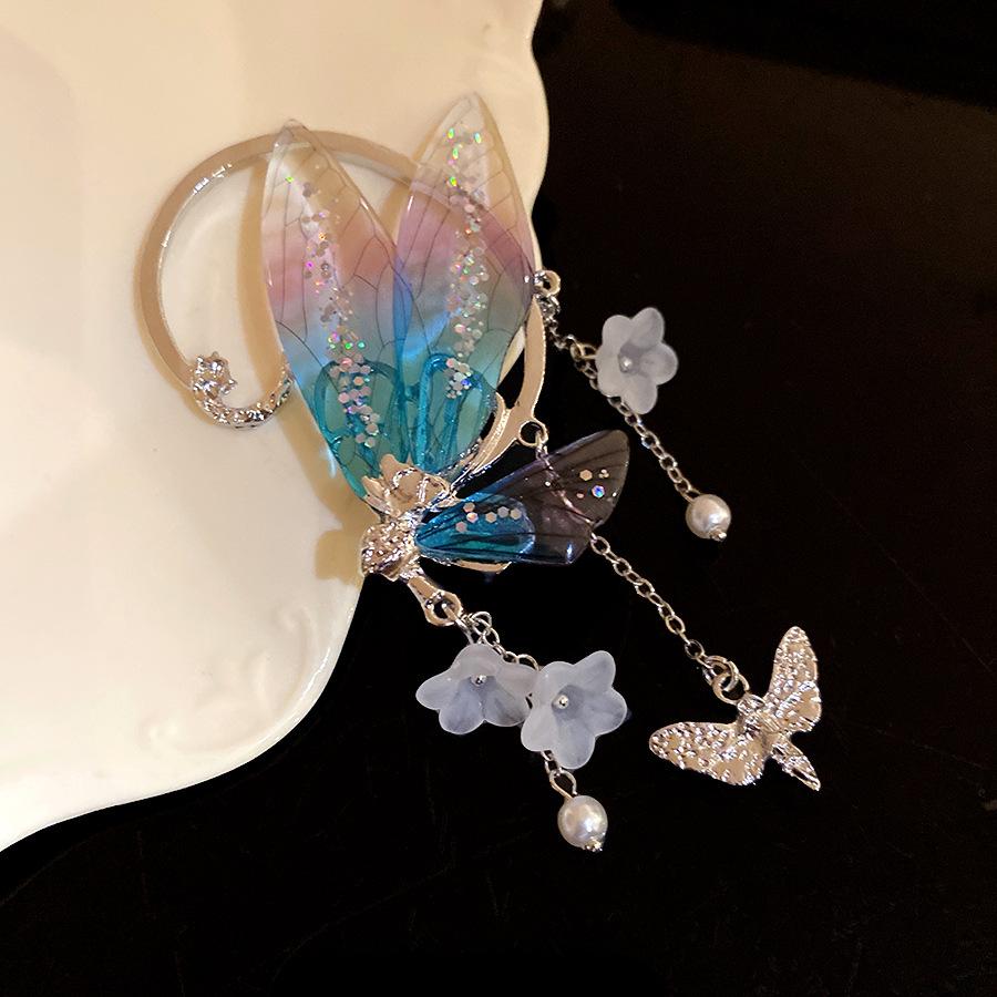 

Silver needle resin flower wings pendant earrings Mori sweet small fresh stud earrings niche high-end earrings