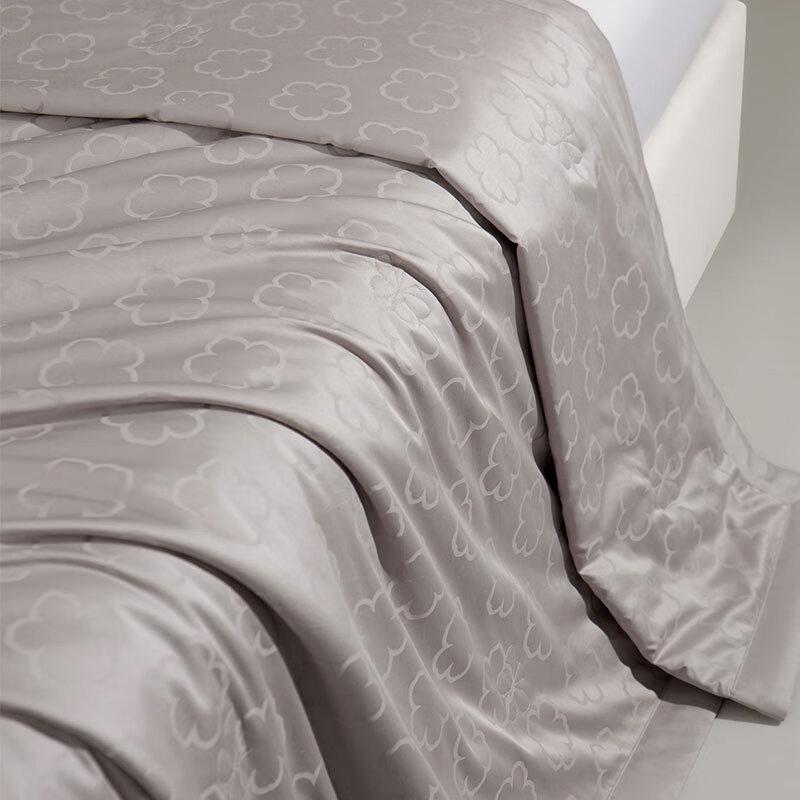 Kenzo Jacquard Mulberry Silk Summer Quilt