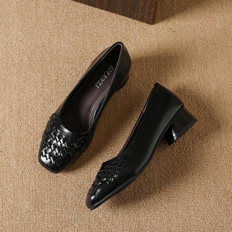 Fashion French Retro Woven 2025 New Fashion Shallow Women's Single Shoes