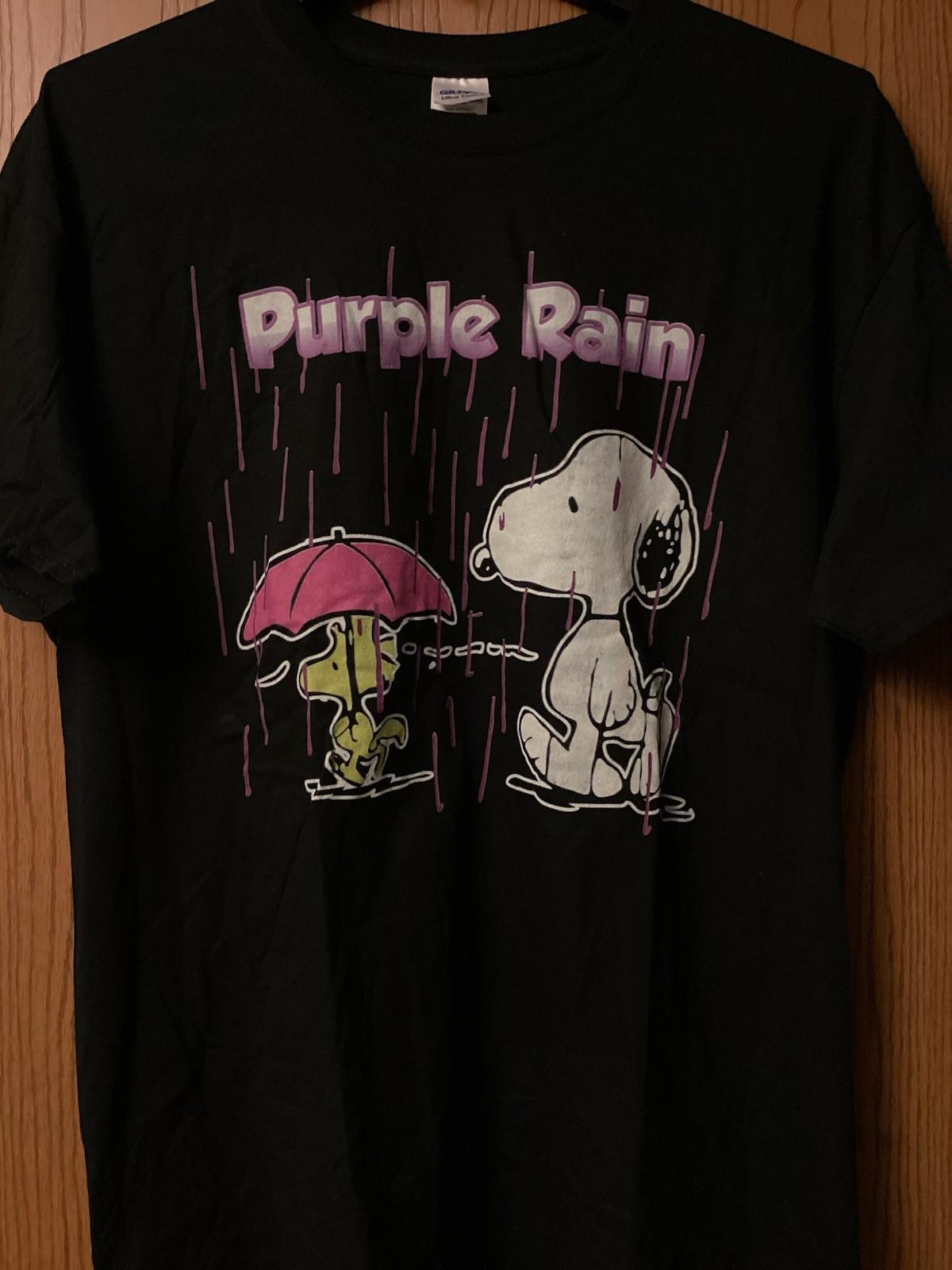 Snoopy & Woodstock - “Purple Rain” - Black Shirt - XL (Peanuts) M