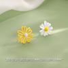 Creative Retro Style Asymmetric Flower Stud Earrings Unique Three-Dimensional Design Lightweight Fashion Jewelry for Daily Wear