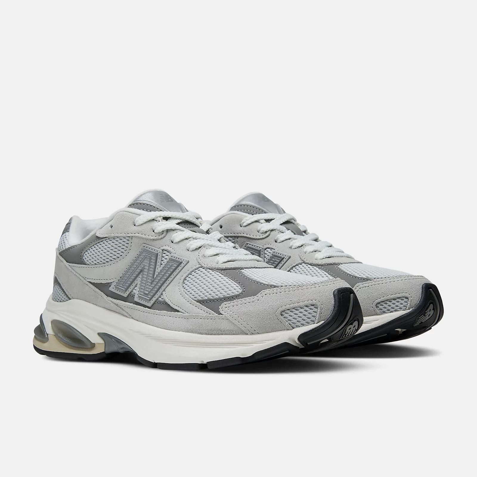 U201011N New Balance 2010 Raincloud/Harbor Grey/White (Men s) 8