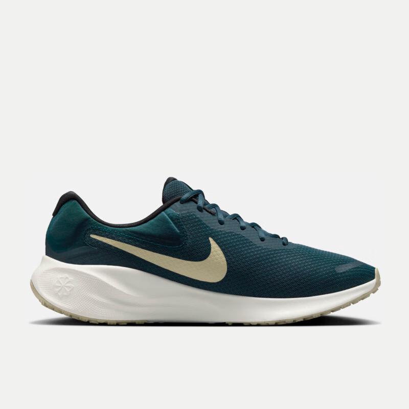 Nike Men's Revolution 7 Running Shoes