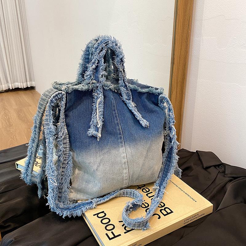 Washed Denim, Wandering Style, Niche Design, Crossbody Bag, Casual Women's Shoulder Bag, New Fashionable and Personalized Bag