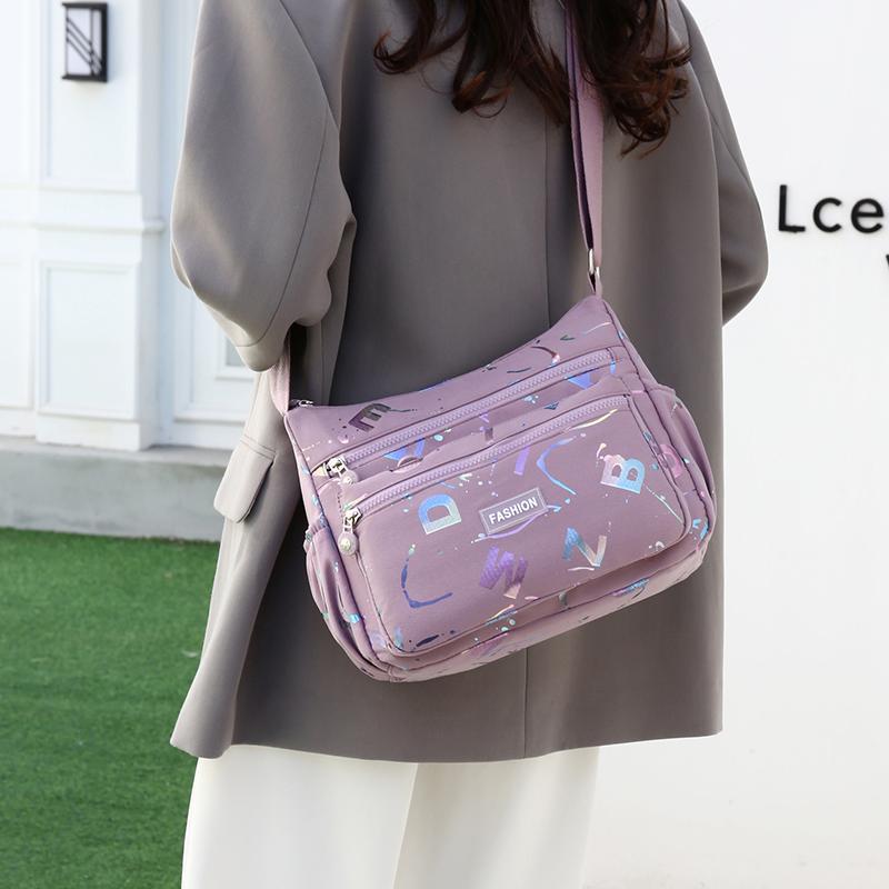 Vícevrstvý tisk Dámská taška přes rameno Módní taška Messenger Voděodolná nylonová taška Oxford Crossbody Kabelky Kabelky Velké tašky