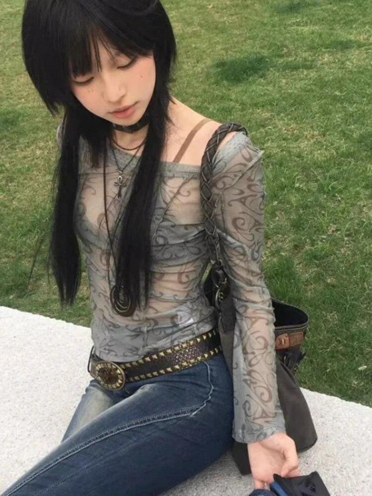 Vintage Print Slim Y2k Aesthetic T-Shirts Women Off Shoulder Sexy Harajuku Streetwear Tops Female Korean Fashion Designer Casual Clothes 2024 New