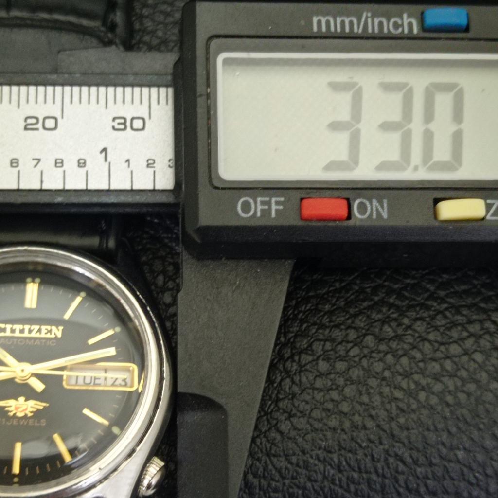 AUTOMATIC VINTAGE CITIZEN 8200 JAPAN MENS ORIGINAL DIAL WATCH A702160-5 R208-a702160