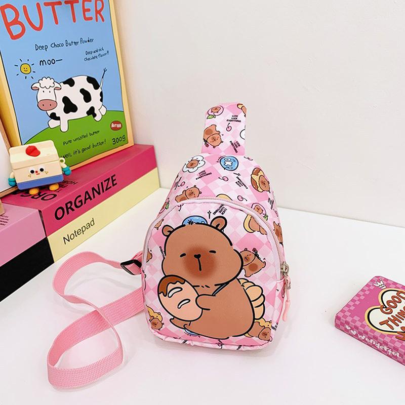 

Милая сумка-кроссбоди с капибарой, Прекрасная мультяшная повседневная наплечная сумка, Нагрудные сумки, Многофункциональная сумка для хранения, Подарки для девочки, мальчика розовый