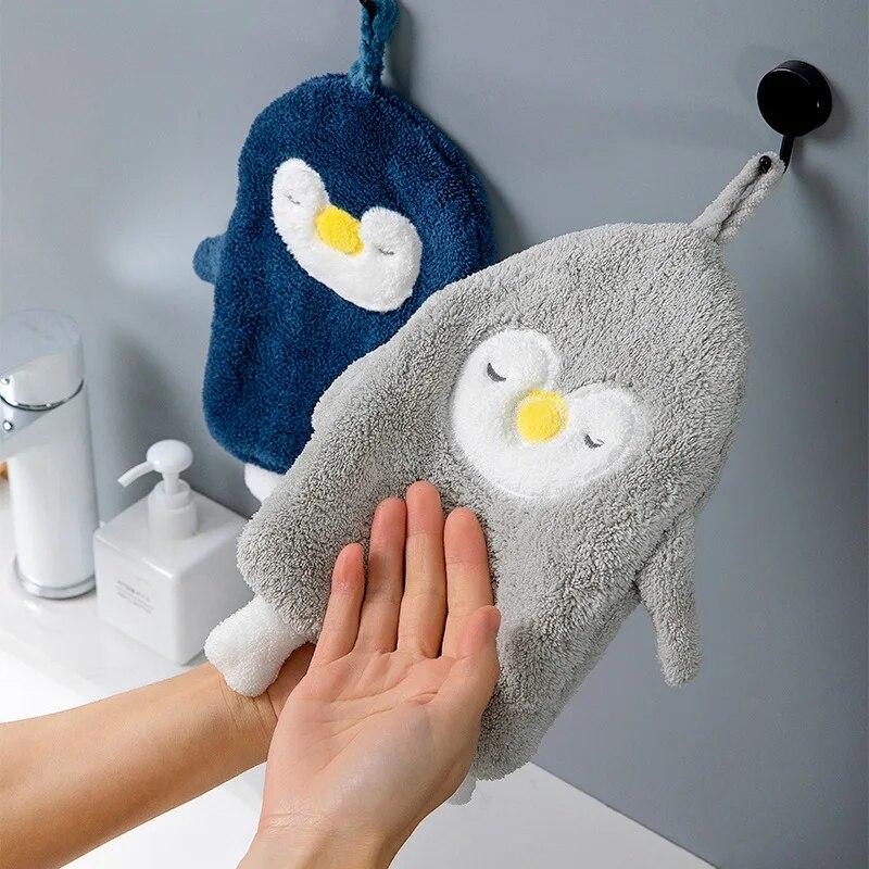 1Pc Cute Penguin Hanging Hand Towel Kitchen Super Absorbent Microfiber Cleaning Wipe Dishcloths Kids Soft Quick Dry Bath Towels