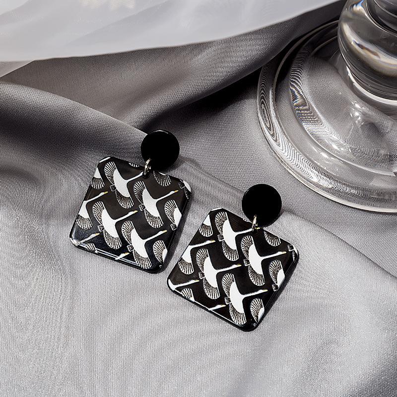 Japan Kawaii Cute Childlike Style Girl Stud Earrings A Variety Of Cartoon Personality Small Ear Jewelry