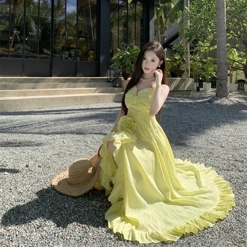 Three-dimensional Flower Ruffle Leaf Edge Neck Dress Women's Summer New Fashion Waist Halter Dress