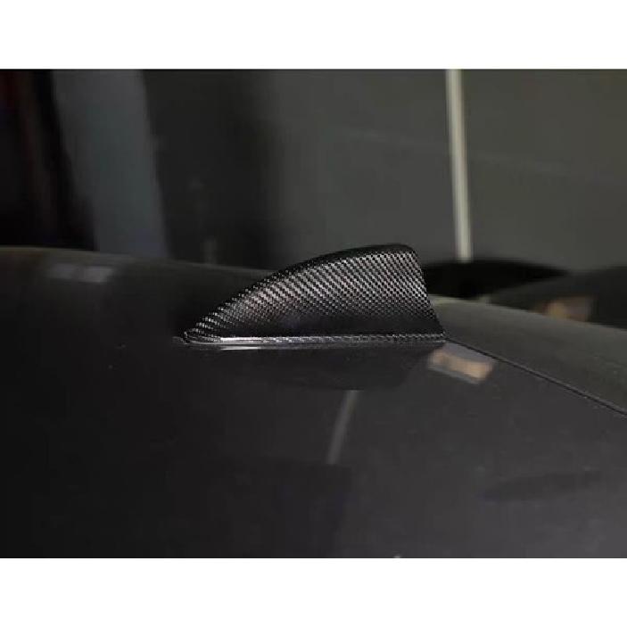 Carbon Fibre Style Roof Shark Fin Antenna Cover For BMW F25 E70 E71 X3 X5 X6