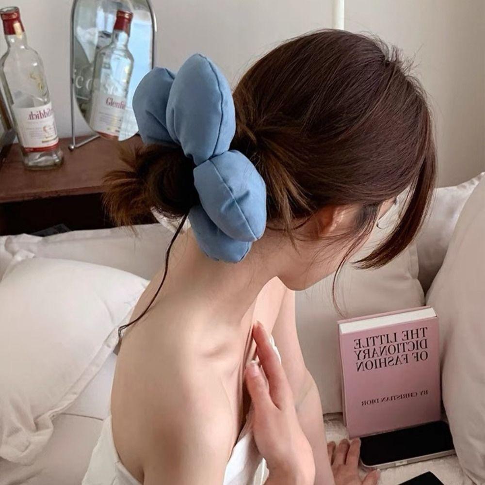 

Korean Style Flower Scrunchies Cloth Exaggerated Hair Ring Sweet Large PU Scrunchies girl серебряный
