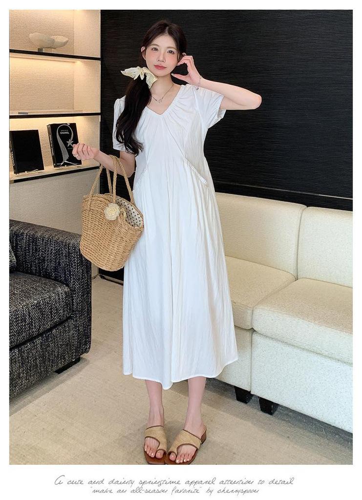 2026 Summer V-Neck Maternity Dress with Puff Sleeves - Slimming Design