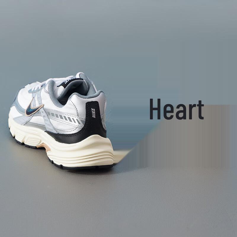 Nike Men's 7/24 Running Shoes IO7609-101