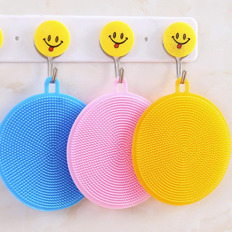

Multifunctional Silicone Kitchen Cleaning Brush for Dishes, Fruits, and Vegetables 11 x 11 cm зелёный