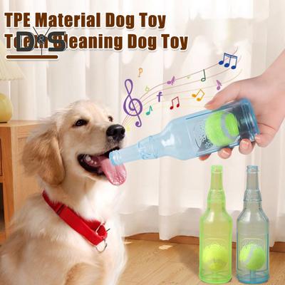 Bottiglia d'acqua Giocattolo per cani Giocattoli cigolanti da masticare per cani masticatori aggressivi Bottiglia d'acqua interattiva in plastica con palla da tennis per cani