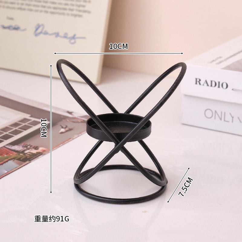 Romantischer Retro-Stil Eisen Kerzenhalter Tischdekoration Ornament für Candlelight-Dinner Metall Requisiten