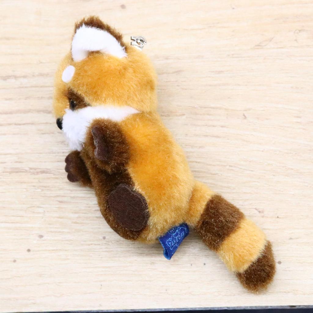 Takeoff Tiny Mate Small Plush Badge Series Red Panda with Pin