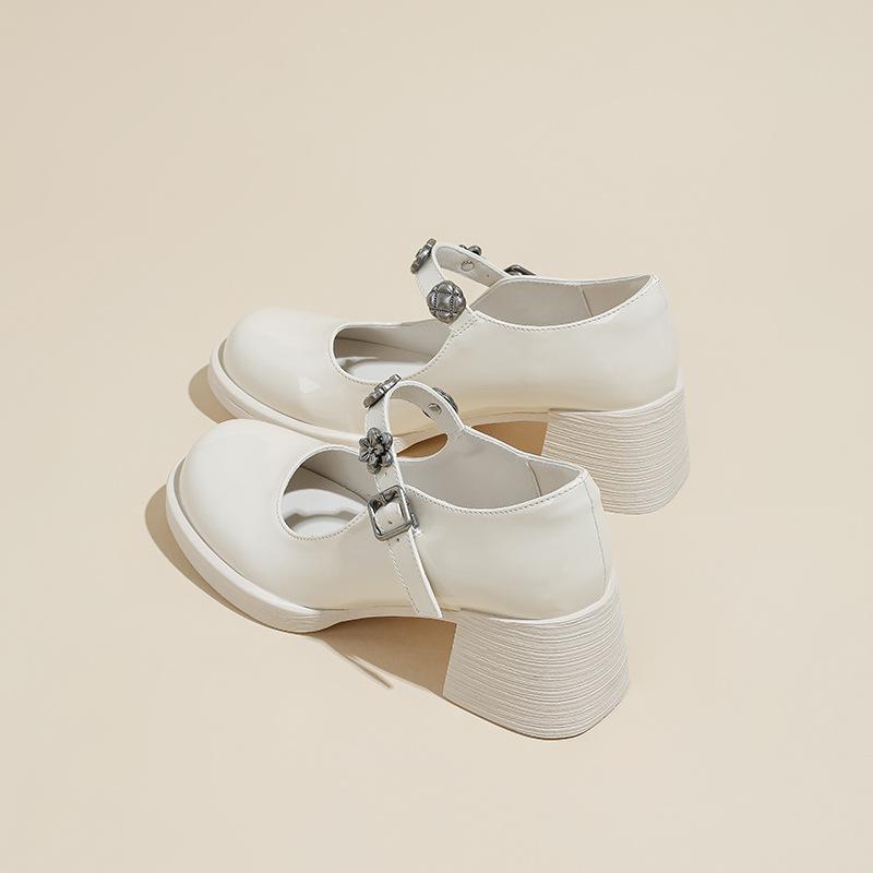 

High-heeled Mary Jane women s shoes spring and autumn retro word with flower buckle ornament round head thick heel single shoes women s shallow m 40 грязно-белый