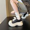 Großer Kopf dicke Sohle vielseitige Muffin-Schuhe Damen 2025 Herbst neu beliebt Zunahme, leicht und nicht müde Füße lässige Board-Schuhe Tide