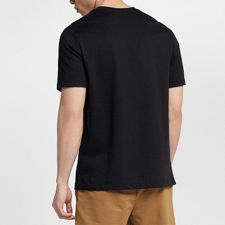 Nike T Shirts Men's Crew Neck Moderate Straight Fit AO0630-010