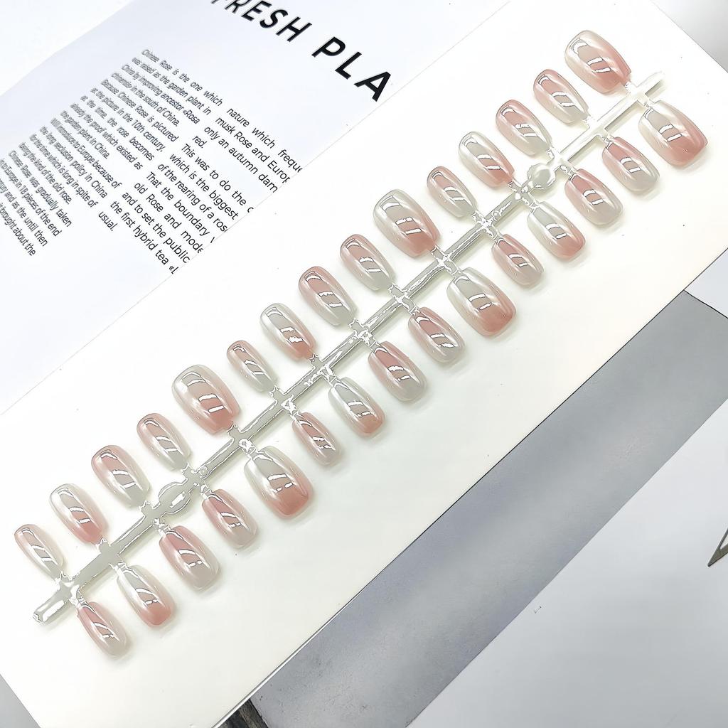 Aurora Cat-Eye Gradient Blush Electroplated Nail Tips