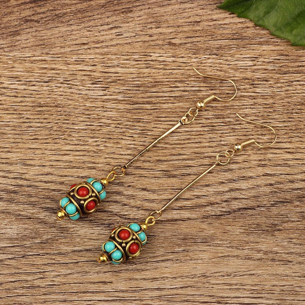 Vintage Nepal inkrustowane kolczyki w stylu egzotycznym z prostym, ręcznie robionym wzorem Etniczne kolczyki w stylu tybetańskim Biżuteria Prezent