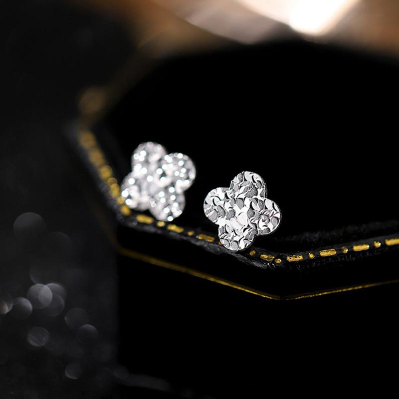 

925 Silver Flash Lucky Clover Flower Stud Earrings For Womens French Ins Vintage Fashion Korean Wedding Romantic Fine Jewelry