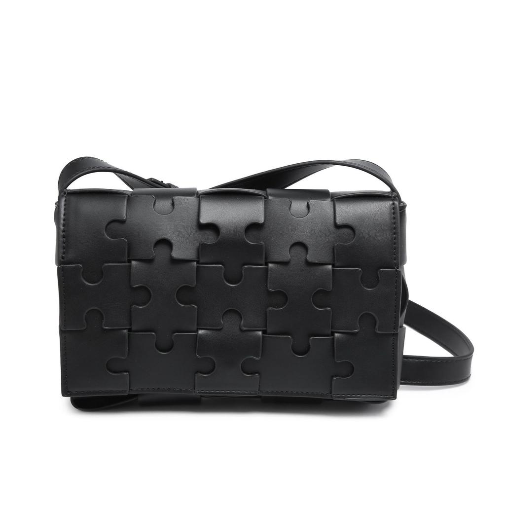 Early spring new woven bag women's high-end messenger bag versatile trend commuter small square bag