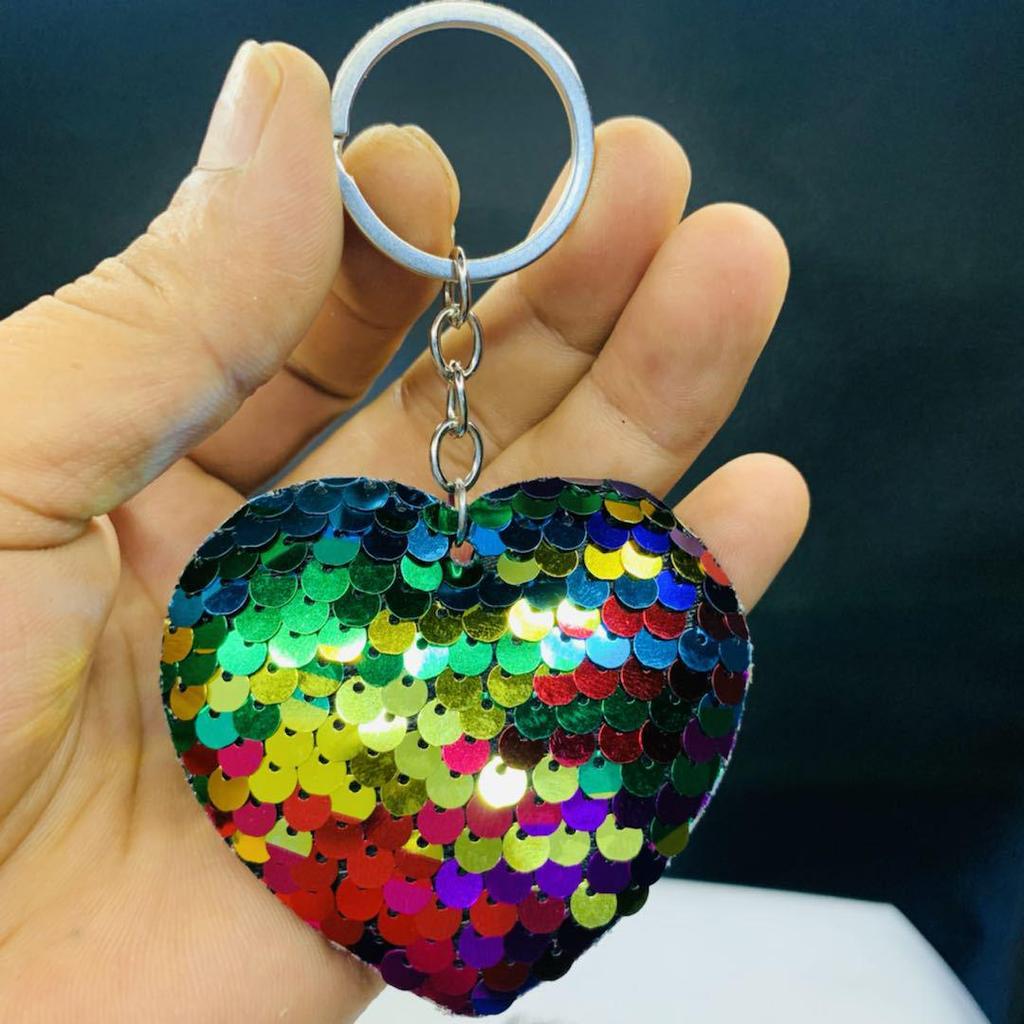 Double-Sided Reflective Heart Sequin Keychain - Valentine's Day Pendant for Bags and Cars